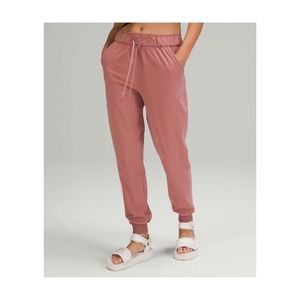 Stretch High Rise Jogger, size 4, Lululemon never worn, color spiced Chai